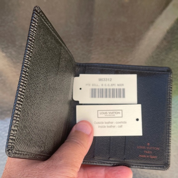 LOUIS VUITTON 6-Card Wallet - Picture 2 of 6